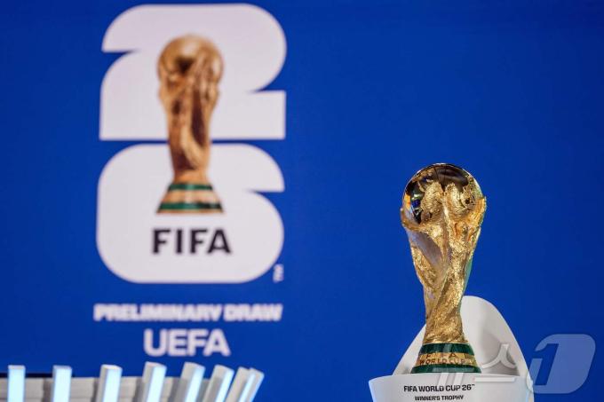 2026 FIFA 북중미 월드컵 유럽지역 예선 조 추첨식이 13일(현지시간) 진행했다. ⓒ AFP=뉴스1