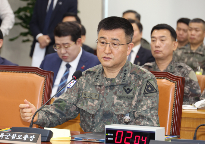 12·3 비상계엄 사태 당시 계엄사령관으로 임명된 박안수 전 육군참모총장이 구속됐다. 사진은 박안수 육군참모총장. /사진=뉴시스