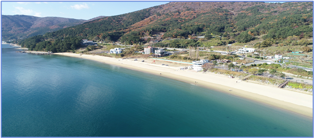경남 거제시가 2026년 전국해양스포츠제전 개최지로 선정됐다. 사진은 핀수영과 철인3종 경기 등이 펼쳐질 거제구조라해수욕장 모습./사진=거제시