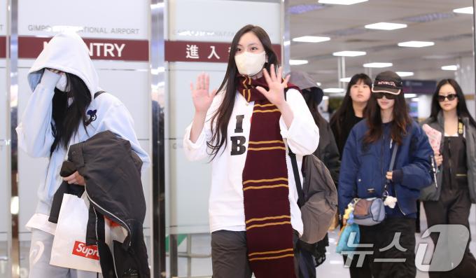 걸그룹 뉴진스 민지(왼쪽부터)와 혜인, 해린, 다니엘, 하니 ⓒ News1