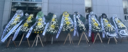 전북교육청에 배송된 화환들. (온라인 커뮤니티 갈무리)
