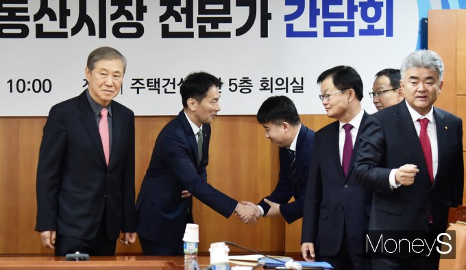 [머니S포토] 금감원 이복현 