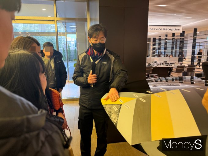 일반 정비소와 달리 아우디의 7단계에 걸친 도색 과정을 통해 신차와 같은 도장면을 느낄 수 있다. /사진=김서연 기자 
