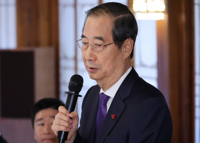 총리실이 한덕수 대통령 권한대행 겸 국무총리가 계엄 계획을 사전 보고 받았다는 김용현 전 국방부 장관 주장을 일축했다. 사진은 한 총리가 26일 서울 종로구 국무총리 공관에서 열린 주한미국상의·미국계 외투기업 간담회에서 발언하는 모습. /사진=뉴시스(대통령실통신사진기자단) 
