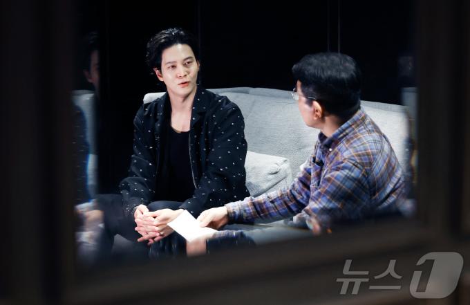 배우 주원(왼쪽)과 정덕현 대중문화평론가 / 뉴스1 ⓒ News1 권현진 기자