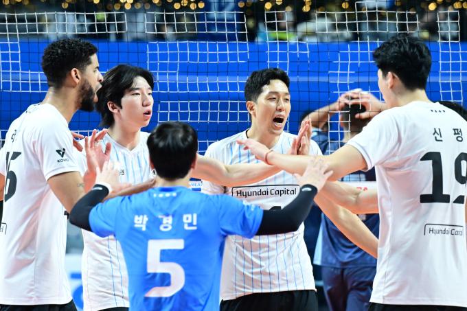 9연승을 내달린 현대캐피탈 (한국배구연맹 제공)