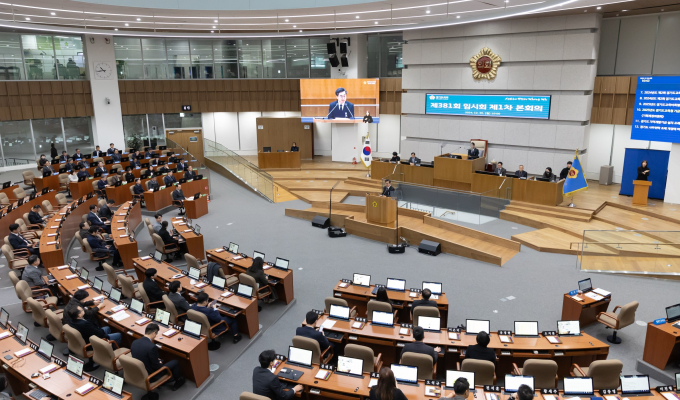 제381회 임시회 1차 본회의 전경. 경기도의회는 31일 38조 7,221억원 규모 2025년 경기도 예산안을 의결했다. 사진제공=경기도
