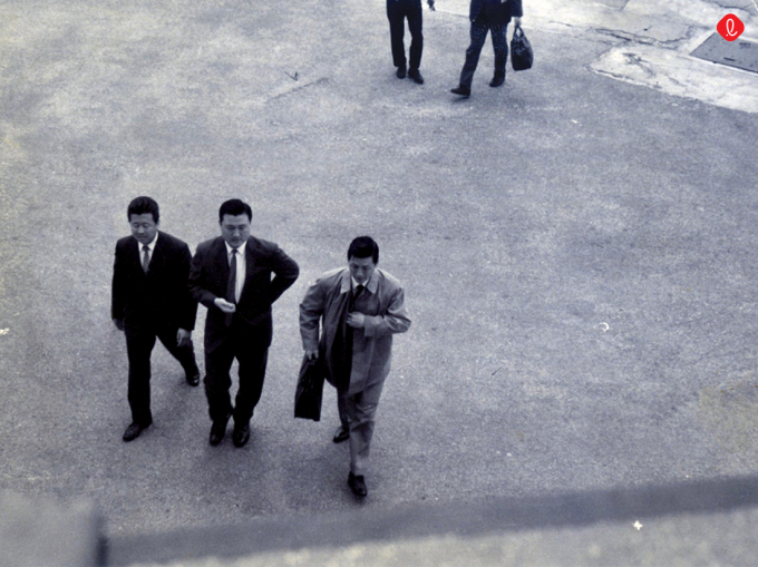 1965년 김포공항으로 입국하고 있는 신격호 명예회장 모습. /사진=롯데그룹