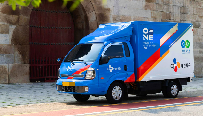 CJ대한통운이 주7일 배송 도입 등 배송 경쟁력을 높일뿐 아니라 신세계-알리바바 동맹 등의 호재에 힘입어 올해 실적 상승이 예상된다. /사진=CJ대한통운