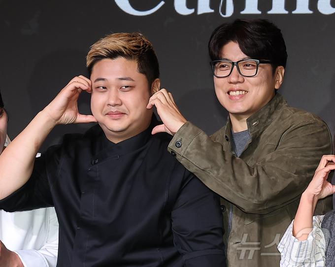 윤남노 셰프(왼쪽)와 '흑백요리사' 김학민 PD. 2024.10.7/뉴스1 ⓒ News1 김진환 기자