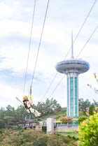 완도 다도해 일출공원 운영 중인 짚라인./사진=완도군