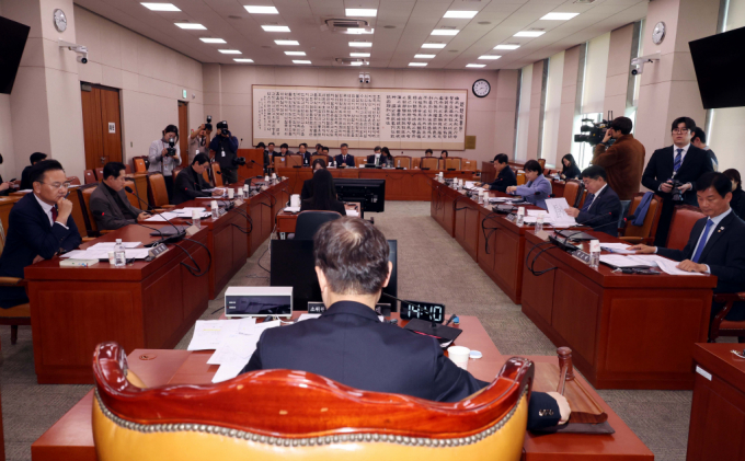 야당의 특별검사 반대권인 비토권이 빠진 2차 내란특검법이 국회 법제사법위원호 소위원회 문턱을 넘어섰다. 사진은 10일 서울 여의도 국회에서 열린 법제사법위원회 제3차 법안심사제1소위원회 회의장의 모습. /사진=뉴시스