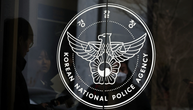 대통령경호처 이광우 경호본부장과 김성훈 경호처 차장이 18일 경찰에 출석했다. /사진=뉴시스