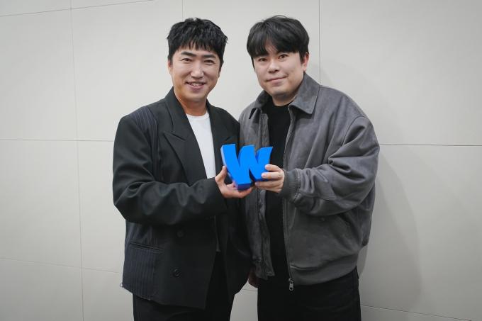 코미디언 장동민(왼쪽), 현정완 PD / 사진제공=웨이브