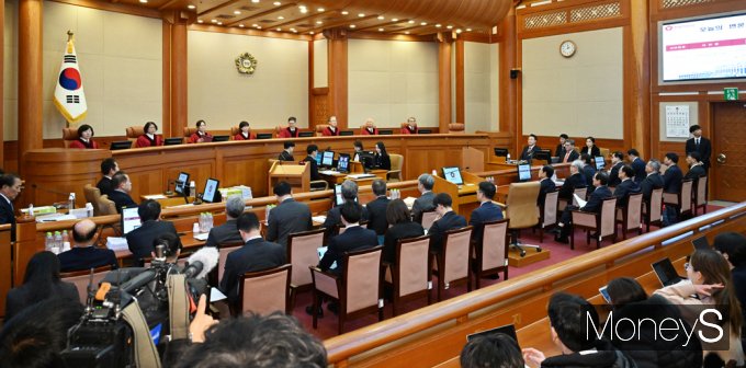 [머니S픽] 헌재 탄핵심판 출석 尹, 서울중앙지법에 '구속취소' 청구