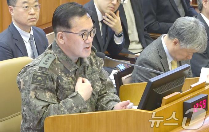 [뉴스1 PICK]내란 증언 봇물 터진 탄핵 변론…윤 대통령은 '달 그림자' 운운