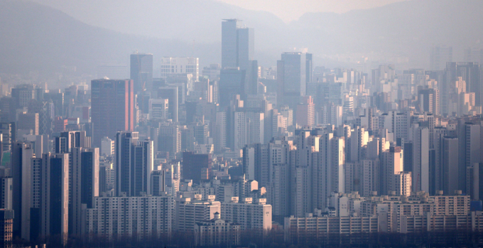 부동산 시장 침체로 전국에 쌓인 준공 후 미분양이 2만가구를 넘어섰다. 사진은 서울 소재 아파트 단지의 모습. /사진=뉴시스