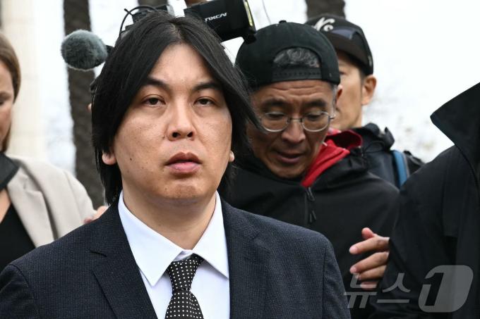 오타니의 돈을 빼돌려 도박에 탕진한 전 통역사 미즈하라 잇페이가 징역형을 선고받았다.ⓒ AFP=뉴스1