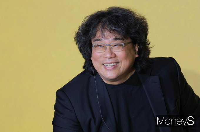 봉준호 감독이 영화 '미키 17'의 개봉을 앞두고 JTBC '뉴스룸'에 출연한다. 사진은 지난 1월 20일 미키17' 내한 기자간담회 모습. /사진=임한별 기자