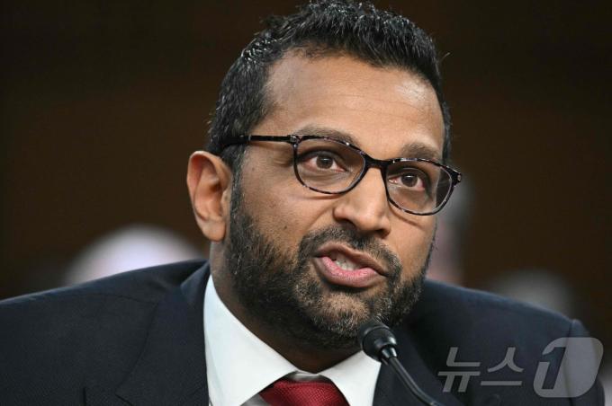캐시 파텔 미국 FBI 국장 지명자가 30일 (현지시간) 워싱턴 의사다 상원 법사위원회에서 열린 인준 청문회에 출석해 