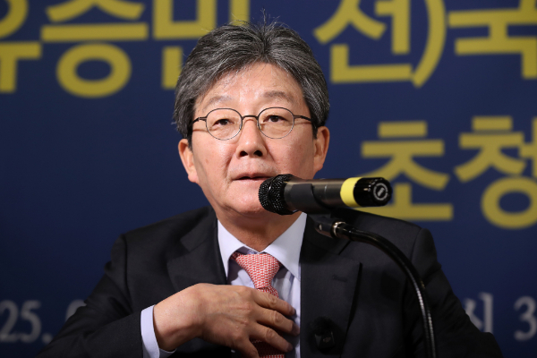 유승민 전 국민의힘 의원이 한동훈 전 대표는 조기 대선에서 경쟁력이 없다고 꼬집었다. 사진은 유승민 전 국민의힘 의원이 아시아포럼21 초청토론회에 참석한 모습. /사진=뉴스1