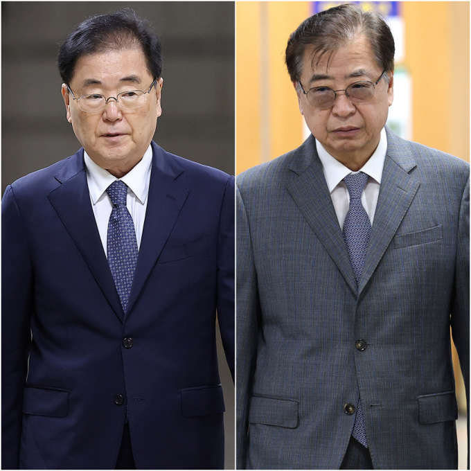 귀순 의사를 밝힌 북한 어민을 불법·강제로 다시 북송한 혐의를 받는 정의용 전 청와대 국가안보실장과 서훈 전 국가정보원장이 1심에서 선고유예 판결을 받았다. 사진은 지난해 공판에 출석하는 정의용·서훈 /사진=뉴스1
