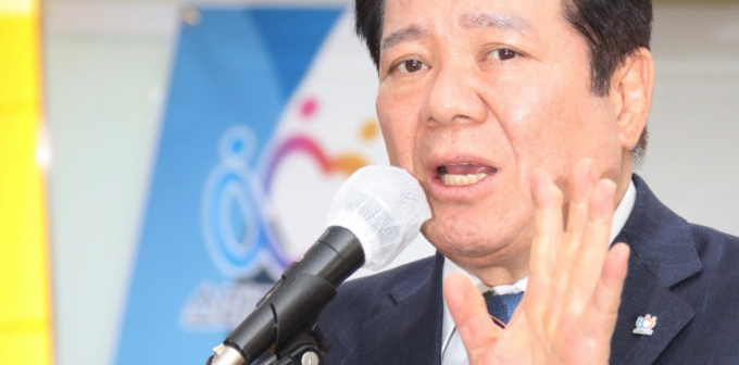 경부선 철도지하화 선도사업 안양시 배제와 관련 기자회견 하는 최대호 안양시장. 사진제공=안양시  