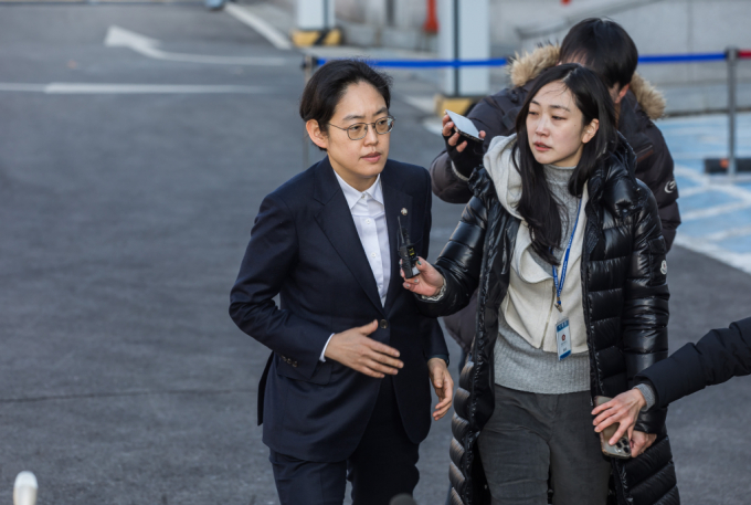 조지연 국민의힘 의원이 20일 서울 종로구 헌법재판소에서 열린 윤석열 대통령 탄핵심판 10차 변론기일에 참석하고 있다./사진제공=뉴시스