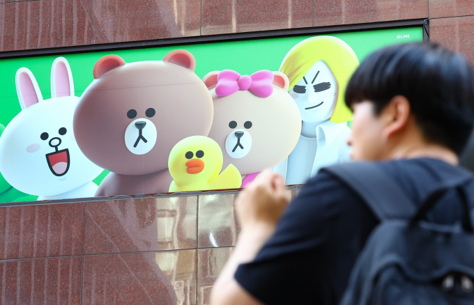 일본 당국이 메신저 서비스 라인 한국 자회사 직원의 주식 내부자 거래가 적발됐다고 밝혔다. 사진은 지난해 5월13일 서울 시내 한 라인프렌즈 매장 모습. /사진=뉴시스 