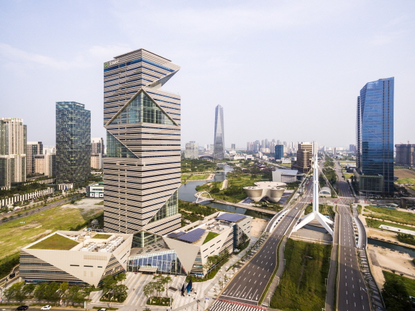 인천경제청사 G타워. /사진제공=인천경제청