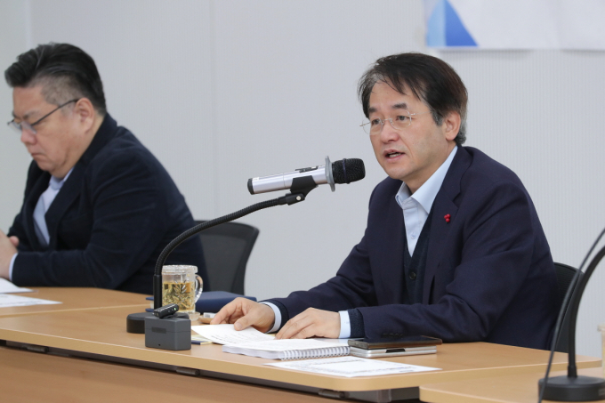 이동환 고양특례시장이 26일 백석별관 20층에서 간부회의를 주재하고 있다. /사진제공=고양특례시 