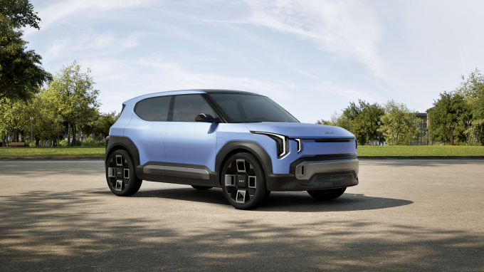 기아가 스페인 파라고나에서 2025 기아 EV 데이를 열고 콘셉트 EV2 실물을 공개했다. /사진=기아