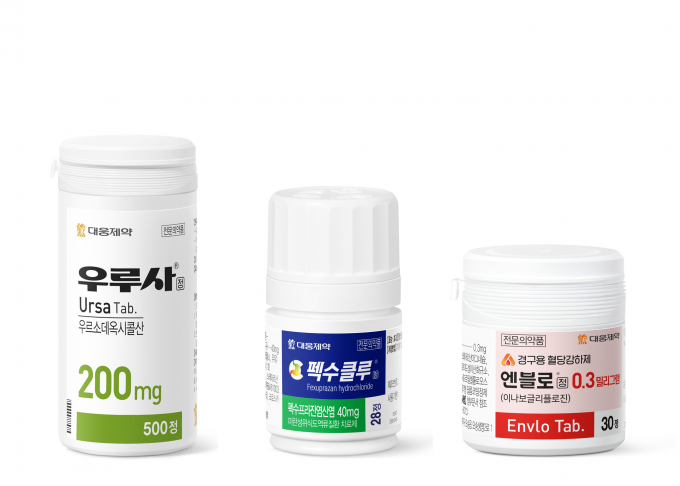 대웅제약이 지난해 원외처방액 1조332억원을 기록했다. 사진은 우루사, 펙수클루, 엔블로 제품 이미지(왼쪽부터). /사진=대웅제약