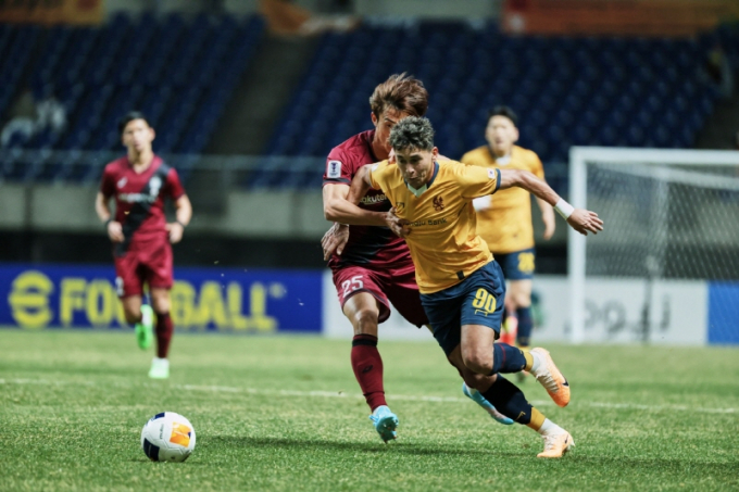 지난 12일 아시아축구연맹 챔피언스리그 ACLE 16강 2차전 16강 고베전 광주FC 헤이스가 드리블을 펼치고 있다./사진=광주FC