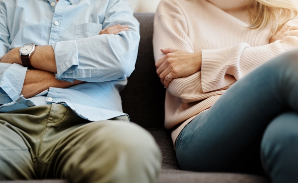 결혼을 앞둔 여성이 전문직 남자친구가 황당한 요구를 해 고민이라는 사연이 전해졌다. 사진은 기사와 직접적인 관련없음. /사진=이미지투데이