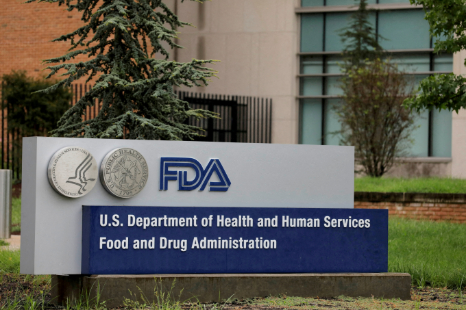 미국식품의약국(FDA)이 경상남도 통영에서 제조한 '냉동 굴'을 섭취한 후 노로 바이러스 감염 증상이 나타났다고 밝히며 판매를 중단하고 회수 조치했다. 사진은 FDA 전경. /사진=로이터