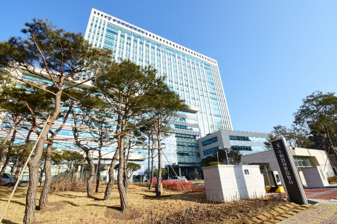도소매 판매업체가 계약을 맺은 제작사 몰래 동종업체를 설립해 기술을 탈취했다가 제작사로부터 계약해지를 당하자 소송을 제기했으나 법원은 제작사의 손을 들어주었다. 협력관계에 있는 회사가 동종업을 영위하는 것은 영업에 큰 지장을 주기에 일방적으로 계약을 해지하더라도 정당하다고 판단했다. /사진=뉴시스