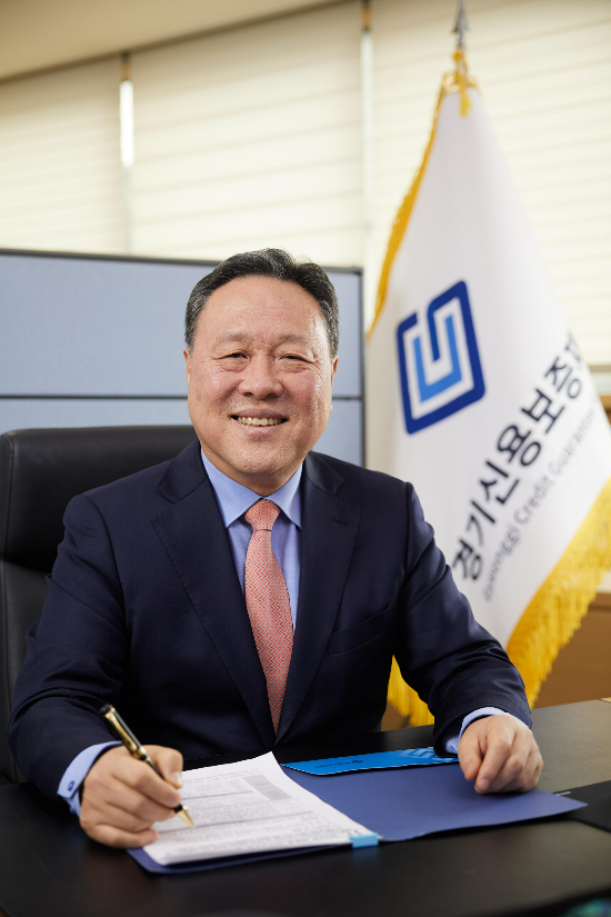 경기신용보증재단 시석중 이사장. /사진제공=경기신보 