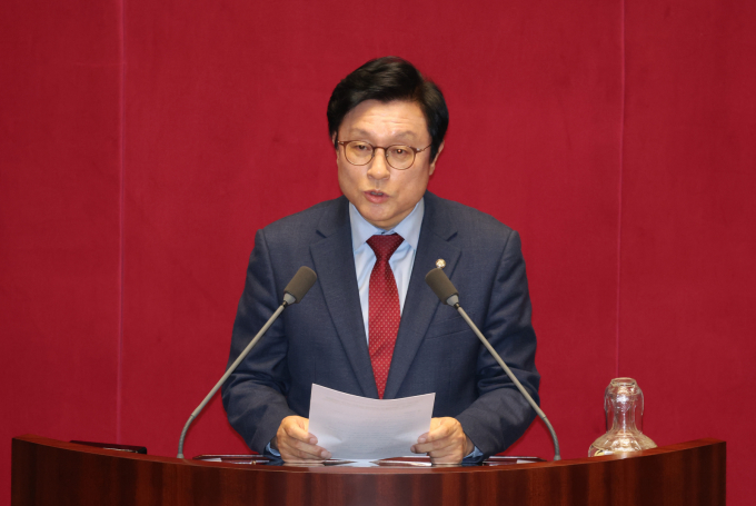 지난 14일 서울 여의도 국회에서 열린 제424회 국회(임시회) 제2차 본회의에서 박형수 국민의힘 원내수석부대표가 대정부질문 국무총리 등 국무위원 출석요구의 건에 대해 제안설명을 하고 있다./사진제공=뉴시스