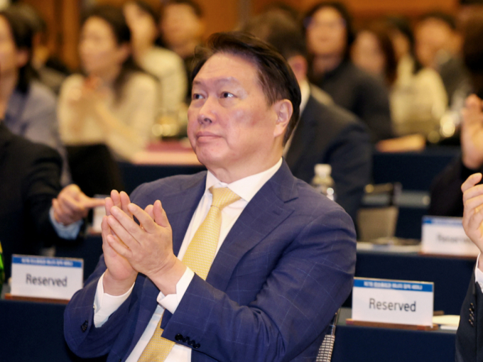 최태원 대한상의 회장이 지난달 31일 서울 중구 대한상공회의소에서 열린 '제7회 탄소중립과 에너지 정책 세미나'에 참석했다. /사진=뉴시스