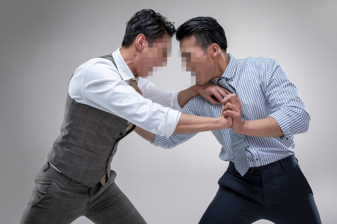 동생에게 흉기로 상해를 입히고 죽음에 이르게 한 혐의를 받는 50대 남성이 자신의 혐의를 부인했다. 사진은 기사 내용과 무관. /사진=이미지투데이