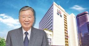 이중근 부영그룹 회장이 최근 유엔군의 희생정신을 기억하는 &#039;유엔데이 공휴일 지정&#039;을 제안했다. /그래픽=김은옥 기자 