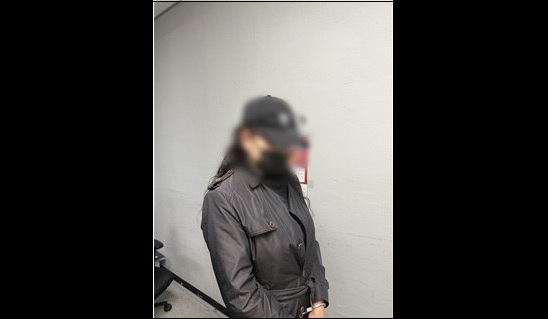 여성인 것처럼 상인들을 속여 무전 취식하거나 돈을 빌린 후 도주한 50대 남성이 경찰에 넘겨졌다. /사진=뉴시스(대전경찰청 제공)