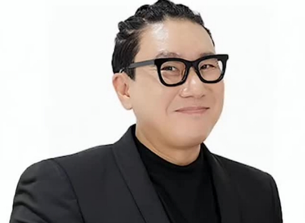 방송인 이상민이 이혼 20년 만에 새로운 가정을 꾸린다는 소식이 전해졌다. 사진은 이상민. /사진=이상민 인스타그램 캡처