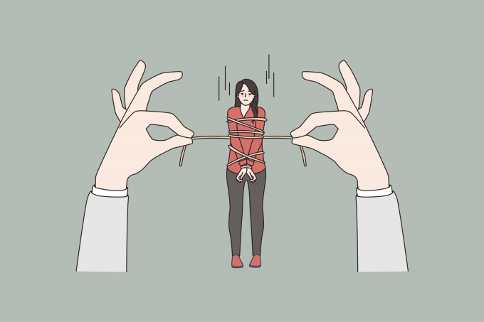 엄마에게 월급 통장을 맡긴 한 여성이 20년 동안 모은 3억원을 돌려받지 못하고 도리어 협박을 당했다. /사진=이미지투데이