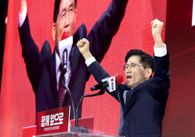 김문수 국민의힘 대선 후보가 3일 단일화와 빅텐트의 가능성을 열어놨다. 사진은 이날 국민의힘 대선 후보로 선출된 후 수락 연설을 하는 김 후보. /사진=뉴시스(공동취재)