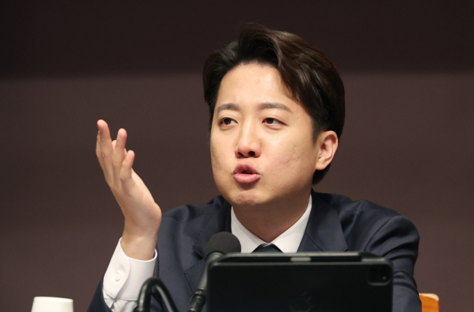 이준석 개혁신당 대선 후보가 과학자 등을 지원하는 내용의 공약을 공개했다. 사진은 지난달 30일 서울 중구 프레스센터에서 열린 관훈토론회에 참석한 이 후보. /사진=뉴시스