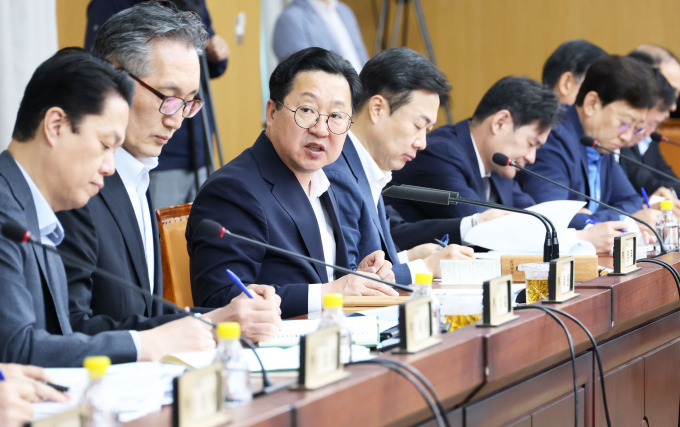 이장우 대전시장이 7일 대전시청 대회의실에서 확대간부회의를 주재하고 있다. /사진=뉴시스 제공