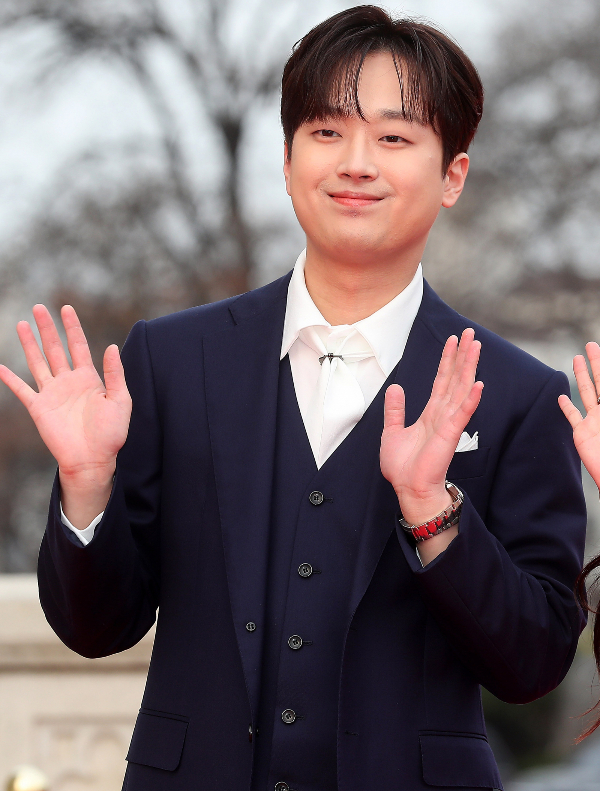 삼성생명이 지난달 18일 일산 킨텍스에서 진행한 연도대상 시상식에 가수 이찬원을 초빙했다./사진=스타뉴스 /사진=김창현