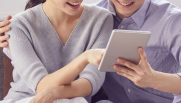 공공장소인 무인카페에서 지나친 애정행각으로 눈살을 찌푸리게 한 학생 커플에 대한 사연이 공개됐다. 사진은 기사 내용과 상관없음. /사진=이미지투데이